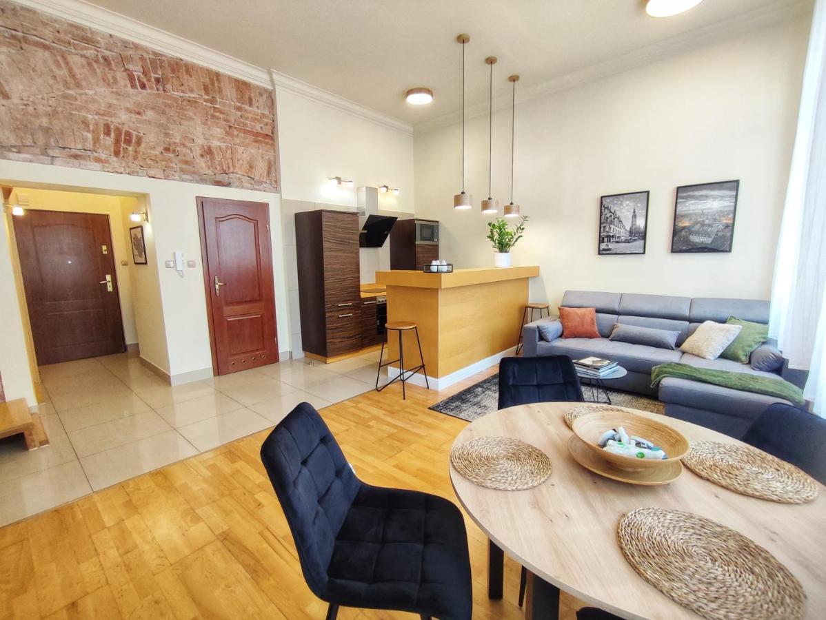 Bresly Apartament Old Town Вроцлав Екстер'єр фото